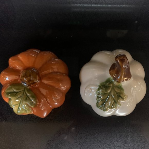 2 Fall/Thanksgiving ceramic pumpkins - Picture 1 of 3